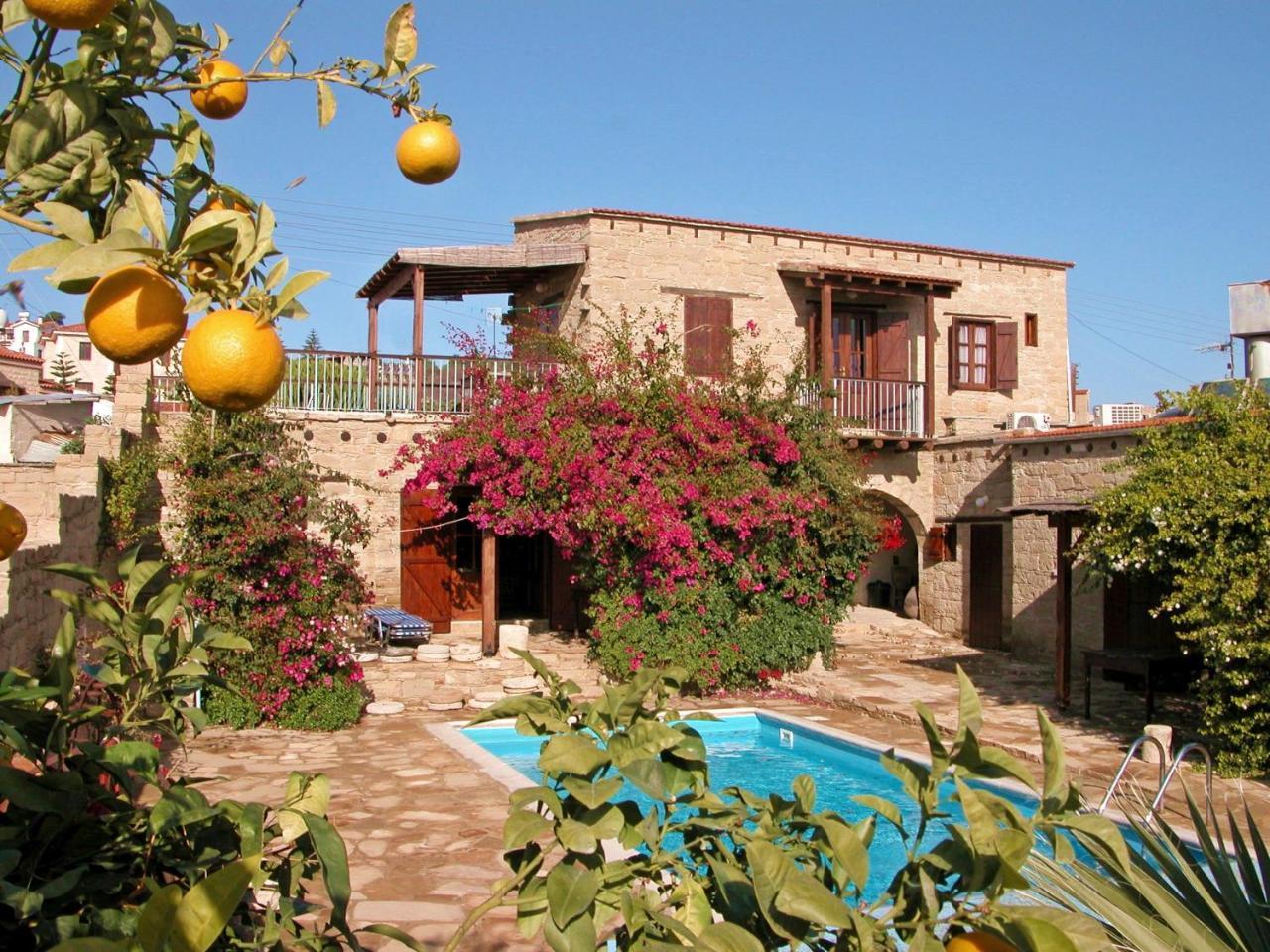 Myrto House Aparthotel Tochni Exterior photo